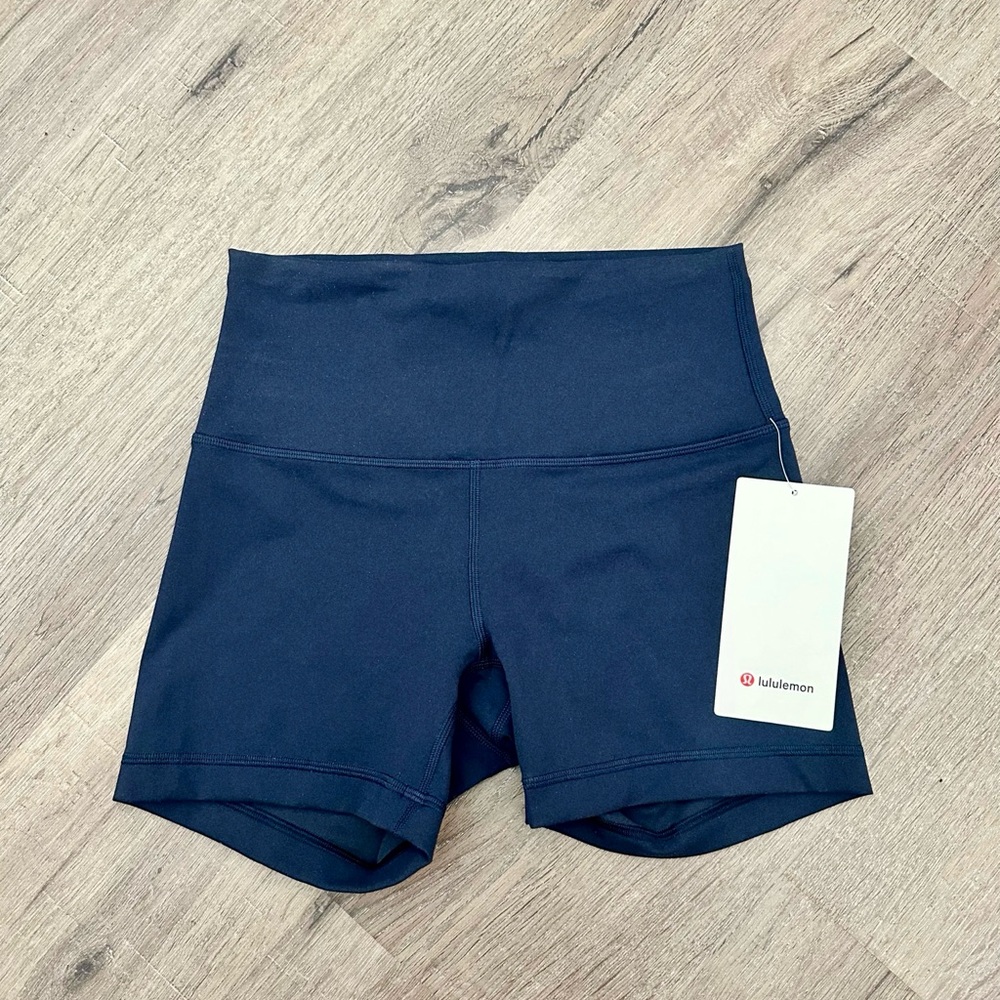 lululemon athletica Women's Dark Navy Blue High-Rise Shorts